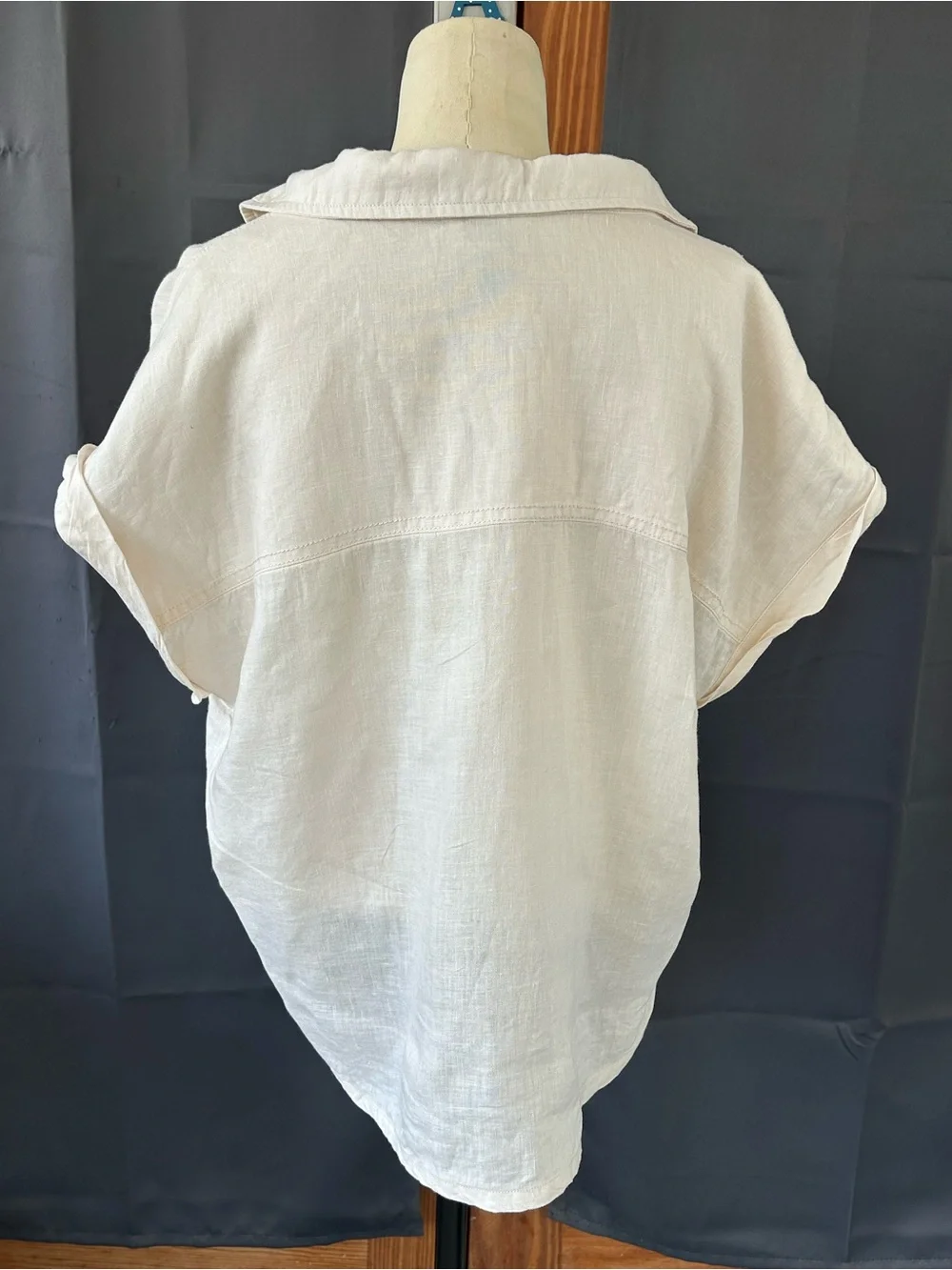 Nicole Miller 100% Linen Beige Short Sleeve Camp Shirt Size L - Picture 2 of 4